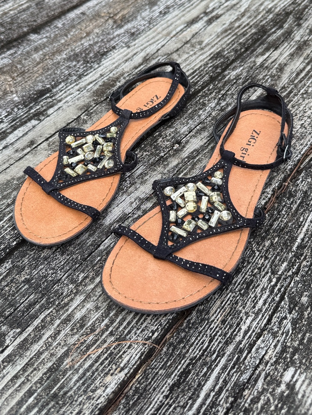 Zigi Girl Faylinn Sandals Embellished Rhinestones flats ankle strap vegan 6.5